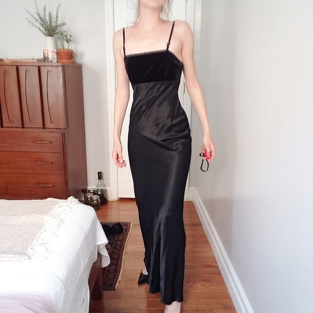 90s Little black dress lbd satin and velvet